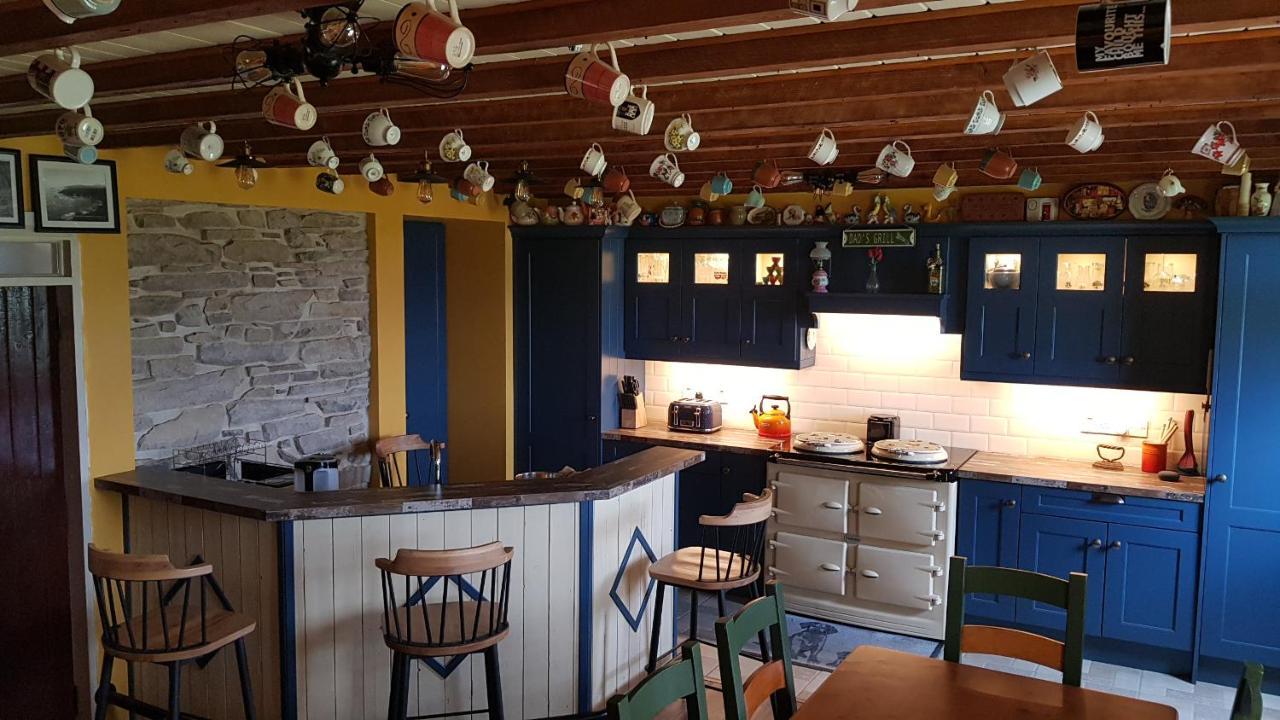 Anascaul Traditional Irish Farmhouse מראה חיצוני תמונה